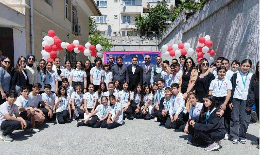 İnönü Ortaokulu Merkezi Tübitak 4006 Bilim Fuarı açılışı gerçekleştirildi.