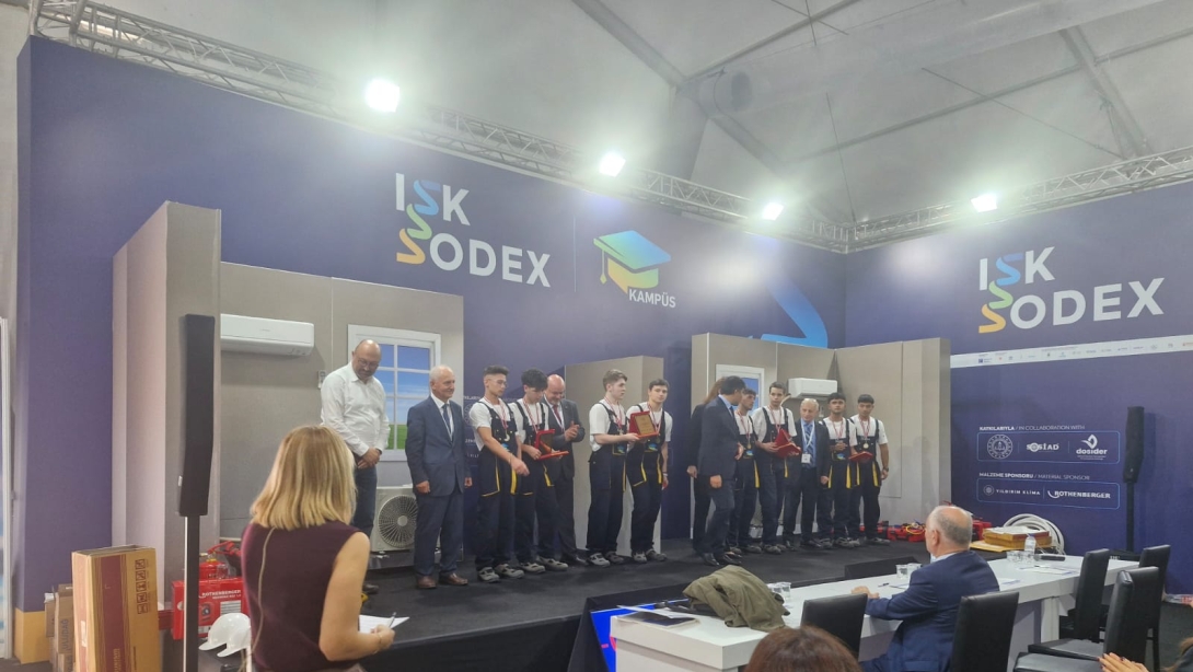 Avcılar Mesleki ve Teknik Anadolu Lisesi Öğrencilerimizden Büyük Başarı